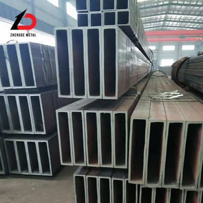 A36 1020 Ss400 20*20 25*25 30*30 100*100 200*200 20*40 30*40 Acciaio al carbonio nero Tubo senza saldatura rettangolare/quadrato per materiali da costruzione