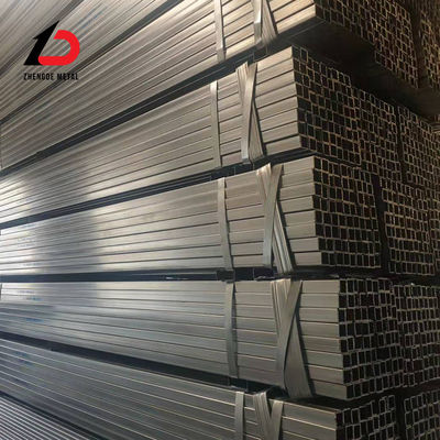 Pipa di acciaio galvanizzato di alta qualità Ss330 Ss400 S235jr Q195 Q235 Q345 Spessore 0.6-25mm Dimensione e superficie personalizzate Quadrato/rettaglia Pipa di acciaio galvanizzato con prezzo dei produttori