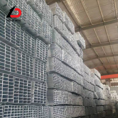 Pipa di acciaio galvanizzato di alta qualità Ss330 Ss400 S235jr Q195 Q235 Q345 Spessore 0.6-25mm Dimensione e superficie personalizzate Quadrato/rettaglia Pipa di acciaio galvanizzato con prezzo dei produttori